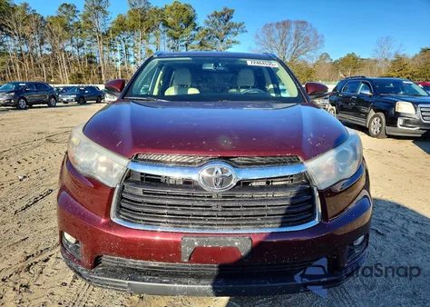2016 Toyota Highlander Xle z USA, uszkodzony, nr VIN 5TDJKRFH4GS328559